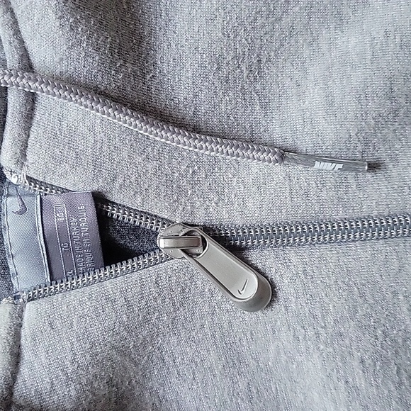 Nike zip up hoodie - Picture 5 of 7